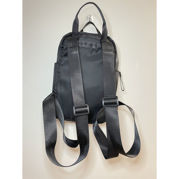 Nautica Backpack MSRP $89 Black Brand New Straps Side Pockets Lightweight - Picture 4 of 8